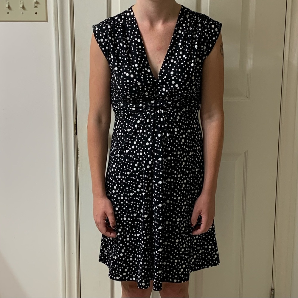 🌷3 for $25🌷Suzy Shier, US XS, Black & White Polka Dot V-Neck Sleeveless Dress
